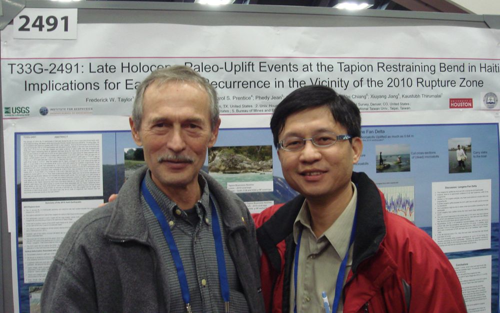 Prof. Chuan-Chou Shen and Dr. Fred Taylor (left) in an international conference.