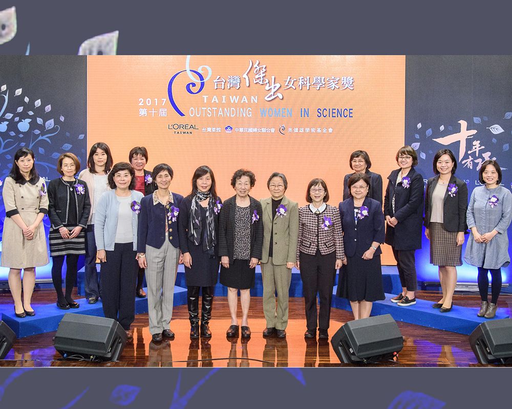 Director Li-Chyong Chen Won 2017 Taiwan’s Outstanding Women in Science Award