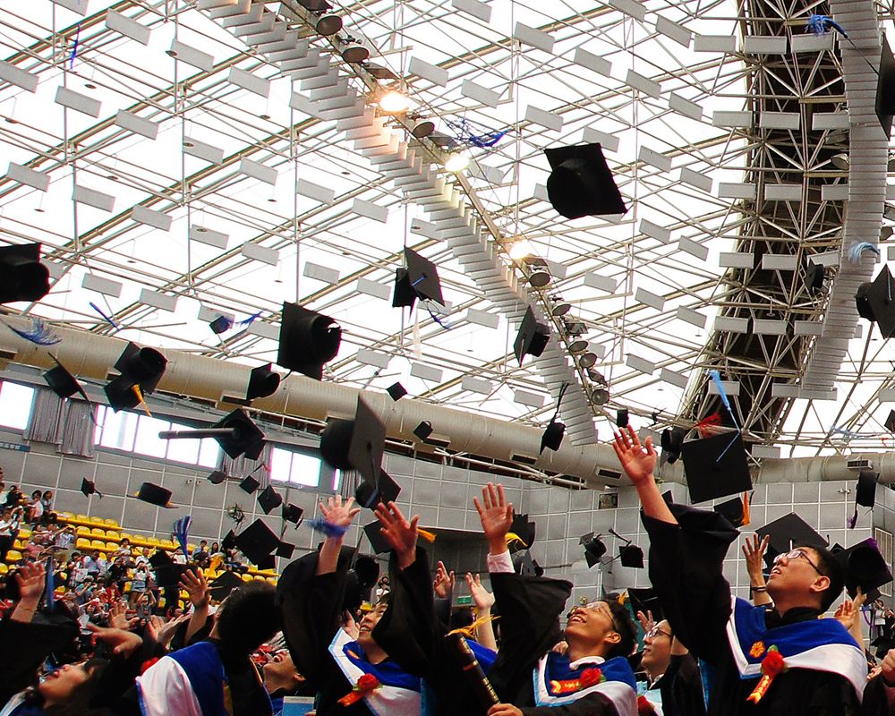 2017 NTU Commencement: President Pan-Chyr Yang Urges Graduates to Think and Connect Globally-封面圖