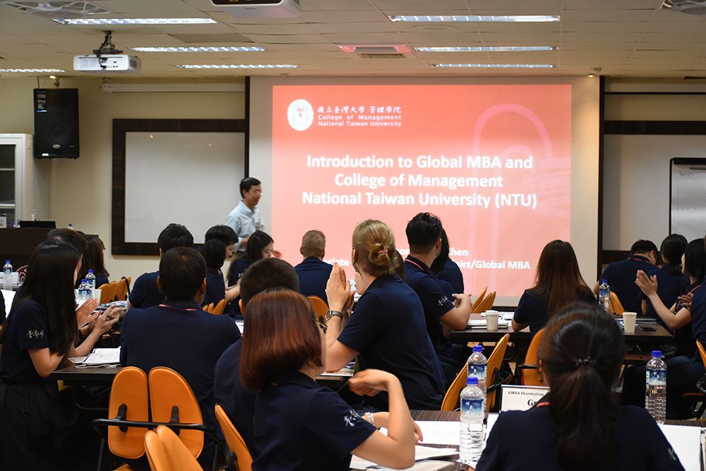 Director of Global MBA, Prof. Chia-Lin Chen, gives a brief introduction about Global MBA to all students.