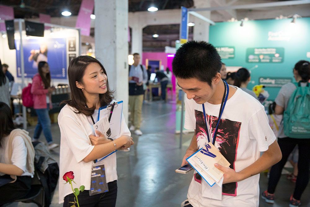 NTU Digital Learning Center attended the Za Share EXPO for Innovative Education 2017, where booth staff actively introduce visitors to NTU’s digital learning opportunities and educational resources to extend NTU’s public influence.