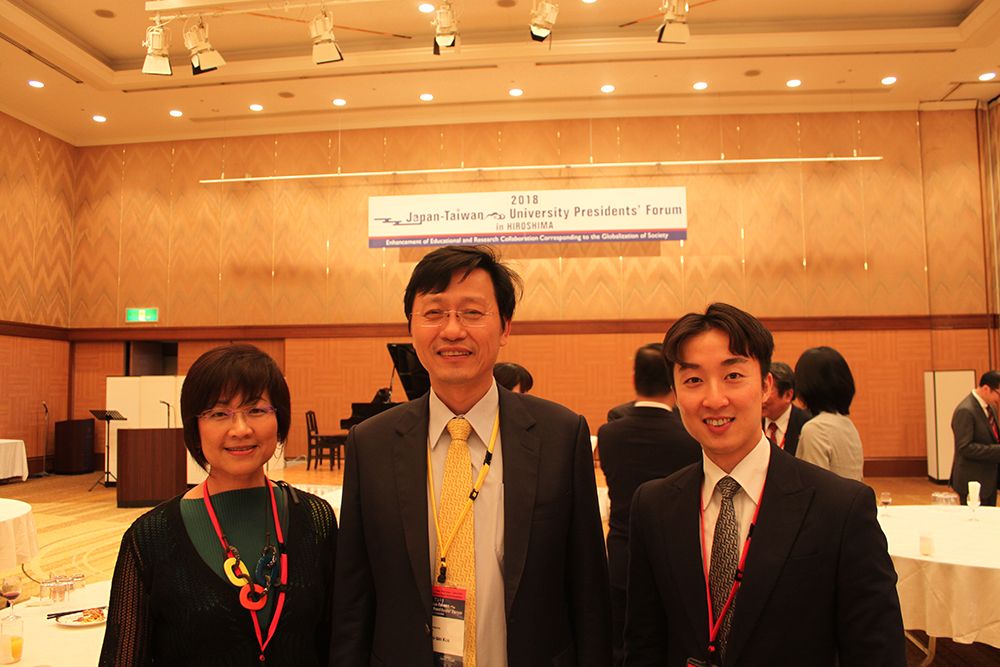 Image2:NTU delegation at the closing ceremony: (from left) Vice President Chang, Interim President Kuo, and Manager Yang.