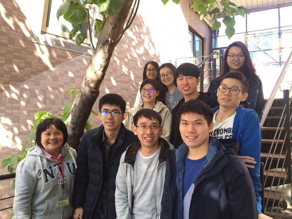 Lab members led by Associate Prof. Chun-Liang Pan.