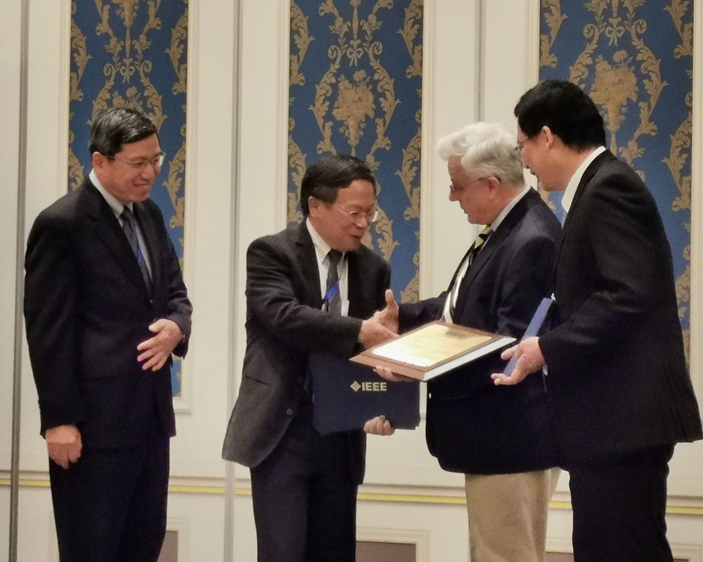 Taiwan Research Team Receives IEEE Nanotechnology Best Paper Award