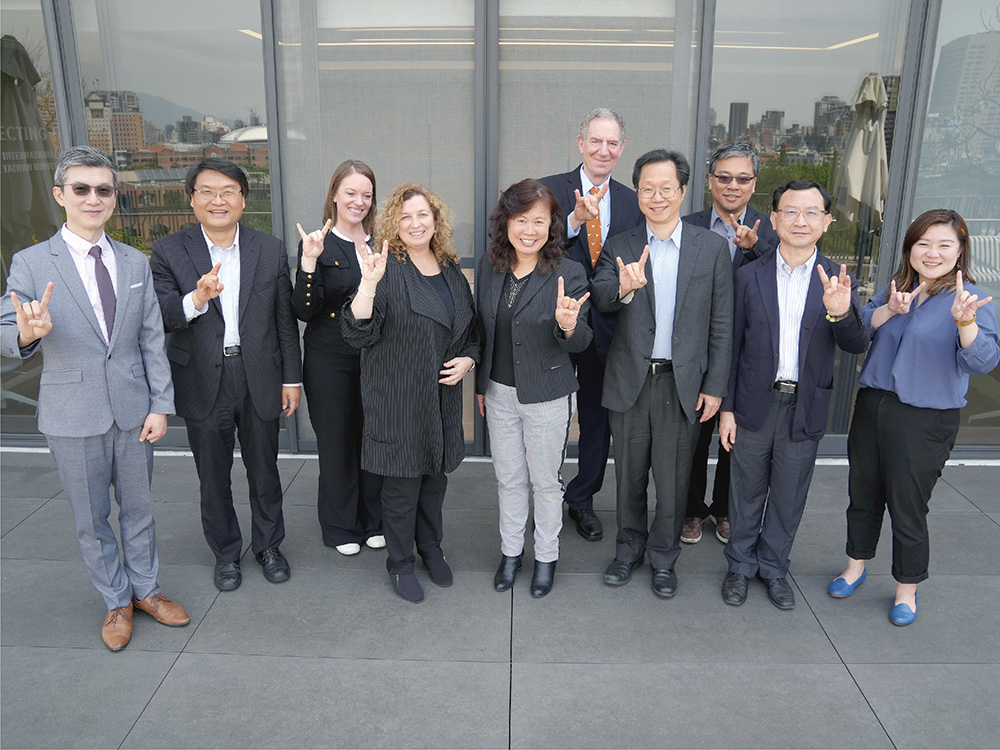 Image: Partner School University of Texas at Austin Visits to Deepen Academic Cooperation