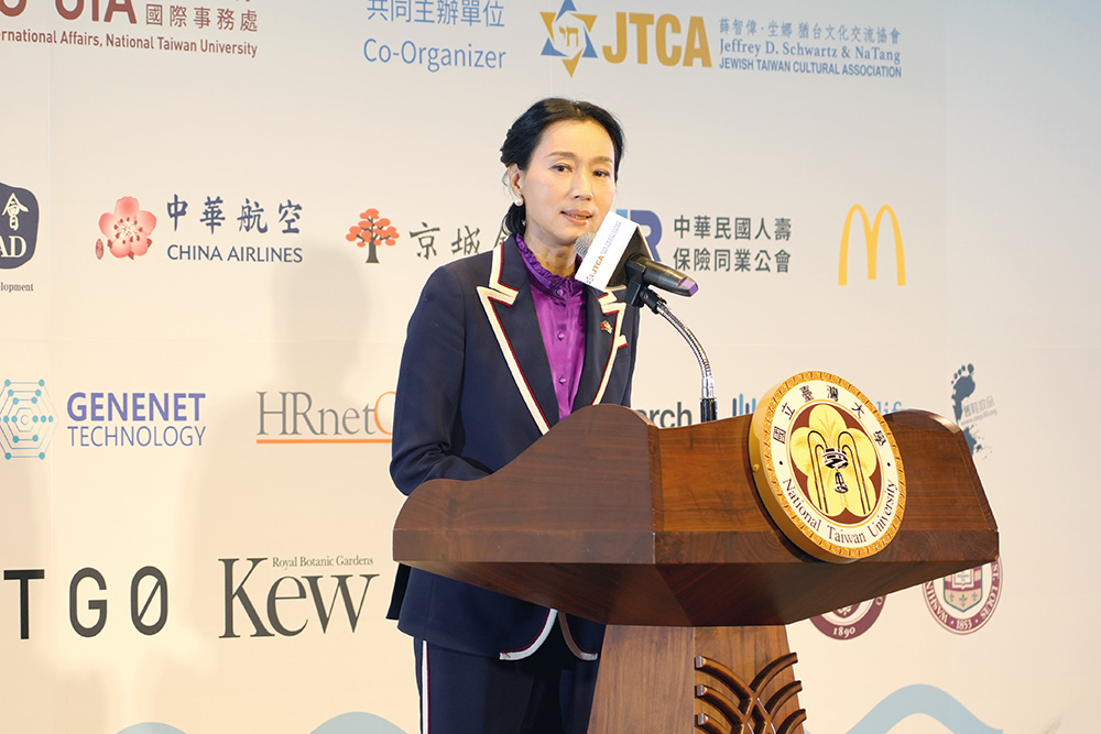 Image3:JTCA Founder Na Tang giving remarks at the ceremony.