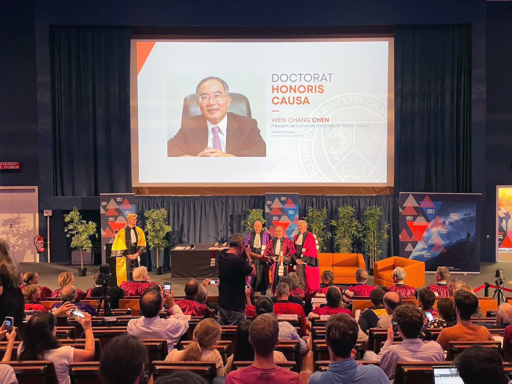 Image: President Wen-Chang Chen received an honorary degree from UGA, committing to a strengthened partnership