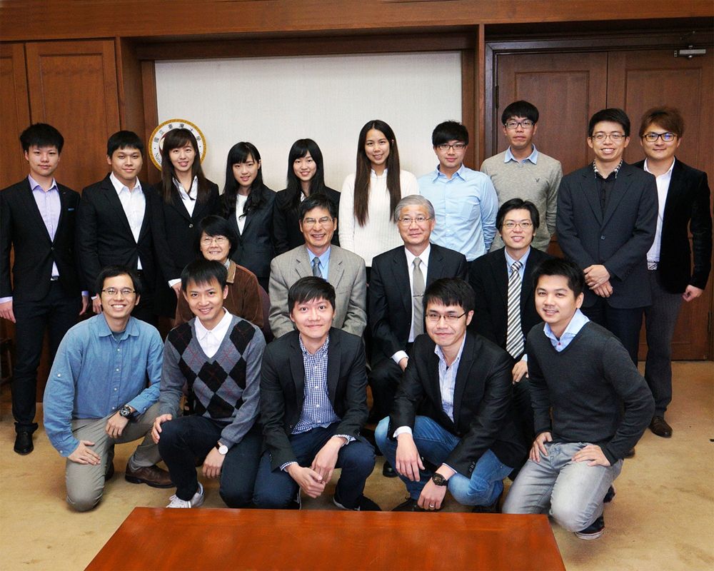 楊泮池校長及陳良基副校長鼓勵學生創業團隊邁向國際。