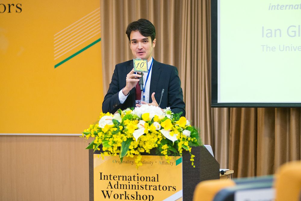 澳洲昆士蘭大學的亞洲區域經理Mr. Ian Glidden分享了自身獨特的國際事務經驗